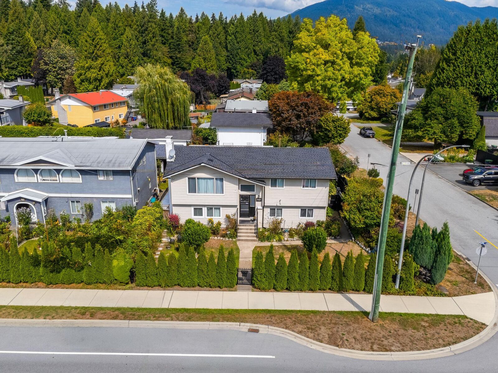 Property Photo:  1121 Prairie Avenue  BC V3B 1S7 