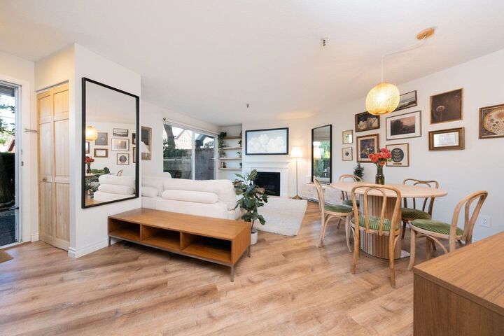 Property Photo:  2020 W 8th Avenue 112  BC V6J 1W5 