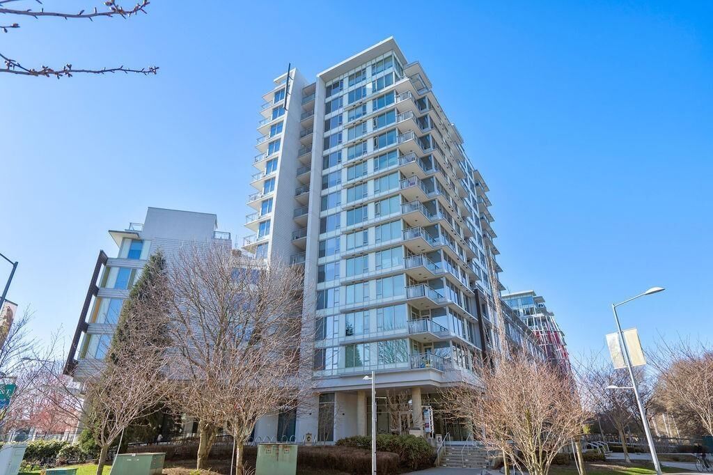 Property Photo: 6971 Elmbridge Way 1509 BC V7C 0A5