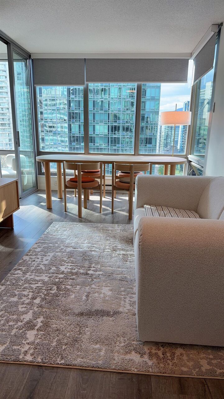Property Photo:  1200 W Georgia Street 1402  BC V6E 4R2 