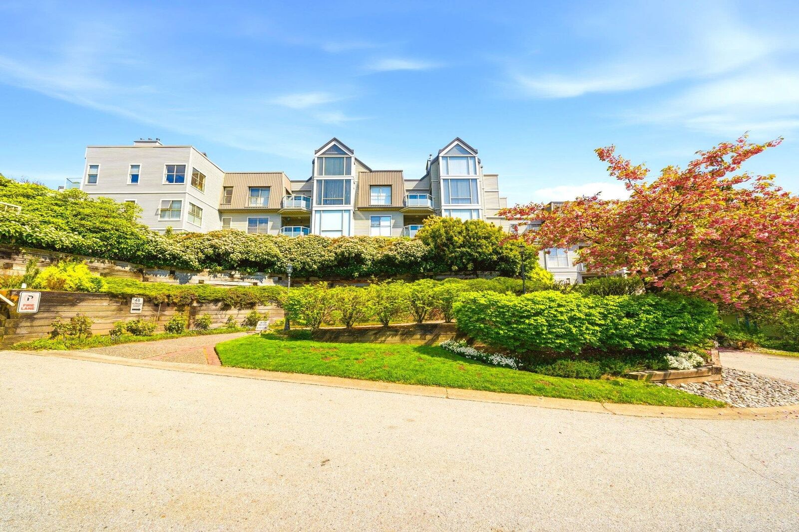 Property Photo:  48 Richmond Street 304  BC V3L 5P4 