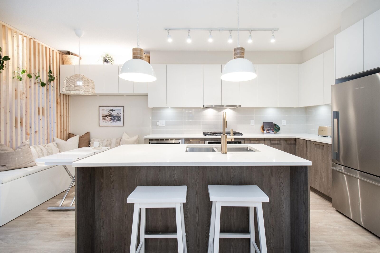 Property Photo:  615 E 3rd Street 111  BC V7L 0G3 