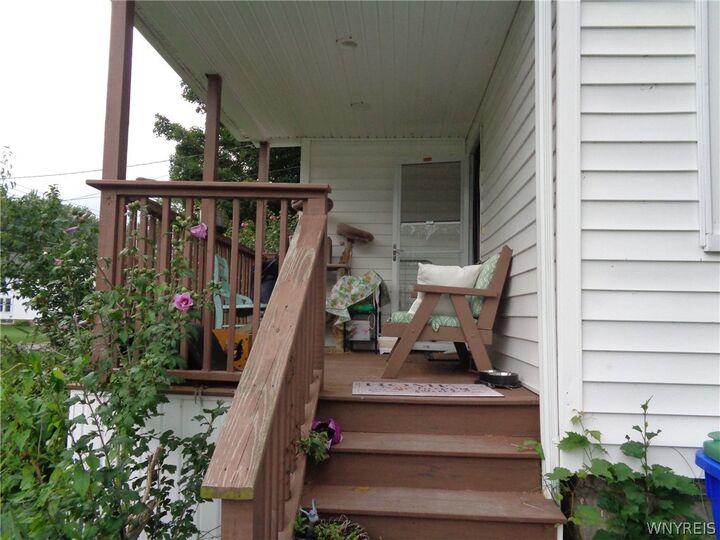 Property Photo: 429 E Oak Orchard Street NY 14103