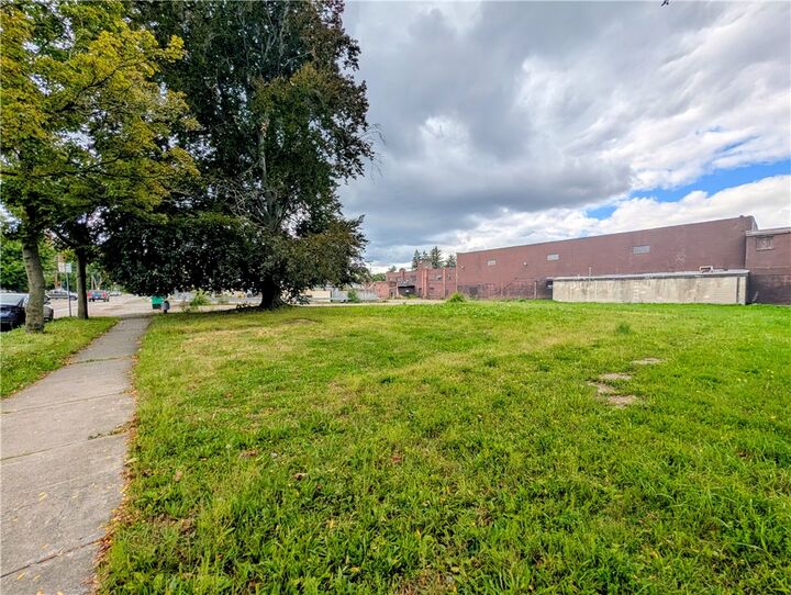 Property Photo: 909 Davis Street NY 14901