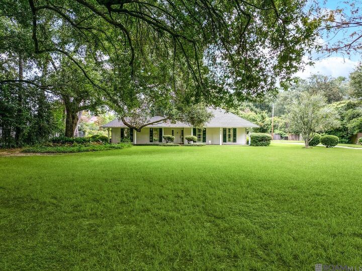 Property Photo:  6155 Highland Rd  LA 70808 