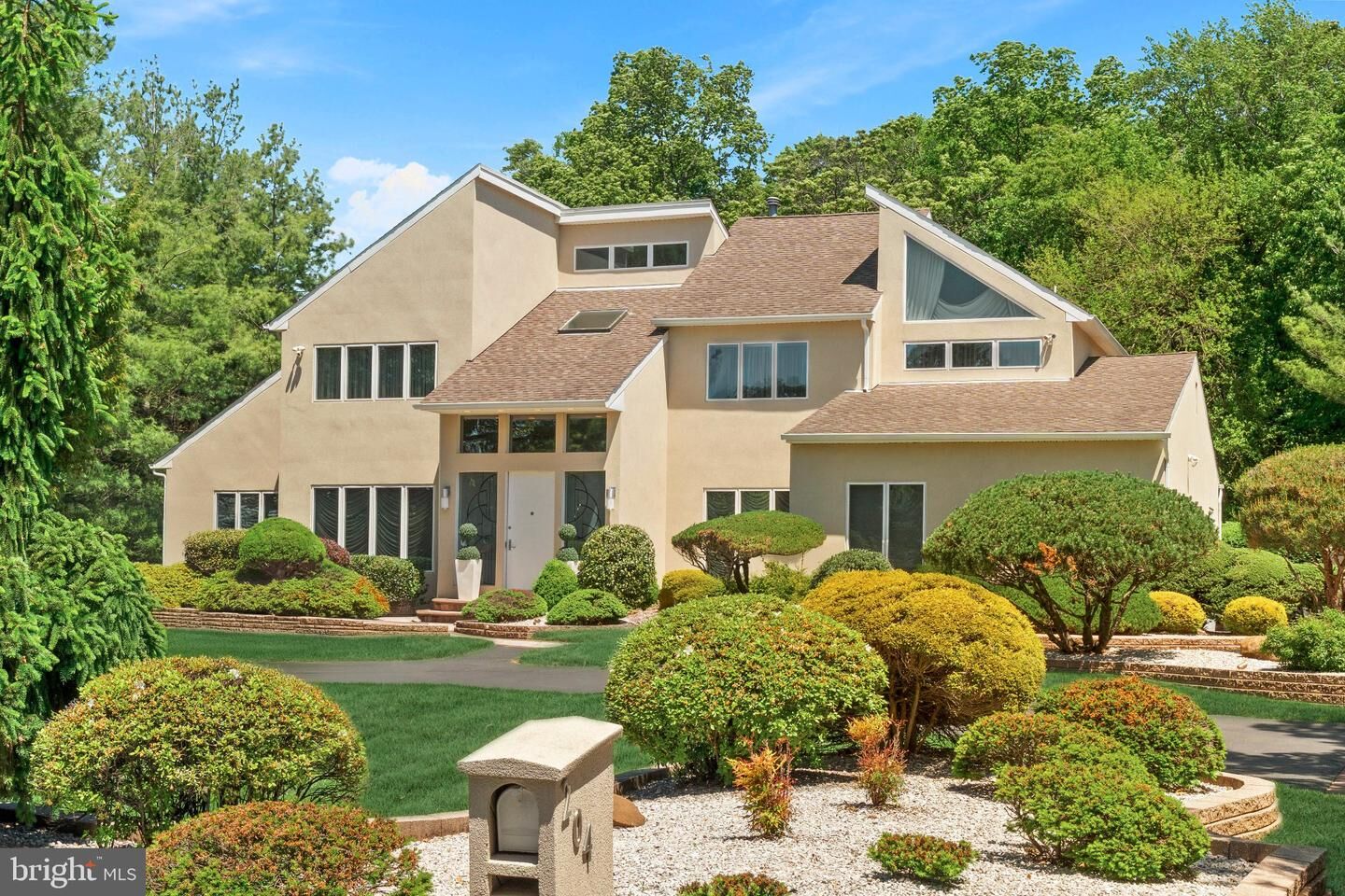 Property Photo:  204 Gleniffer Hill Road  PA 18954 