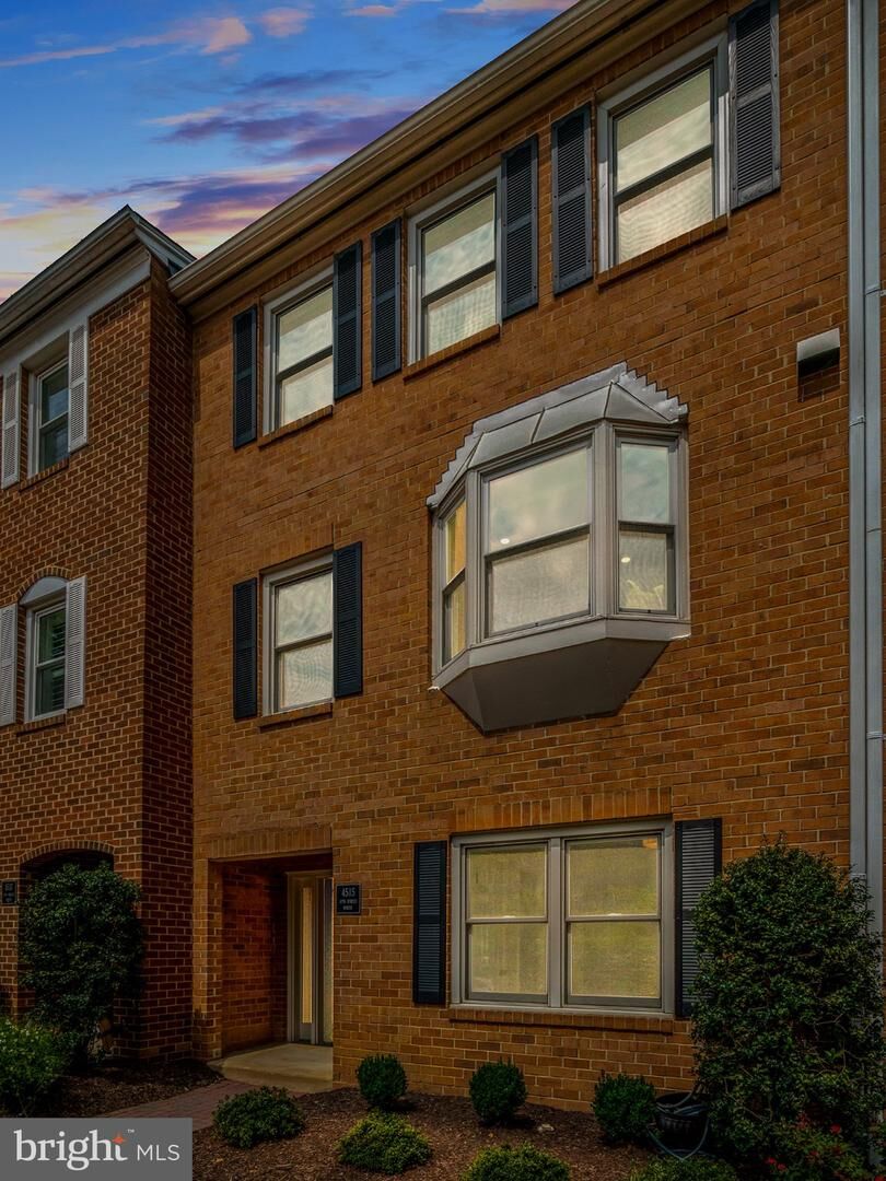 Property Photo:  4515 11th Street N  VA 22201 