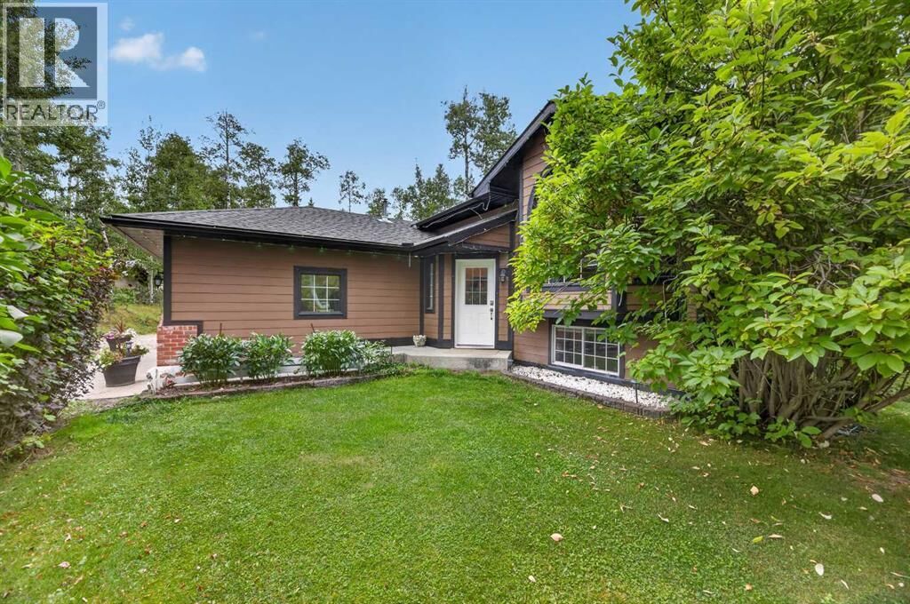 Property Photo: 5166 Highway 579 AB T0M 2E0