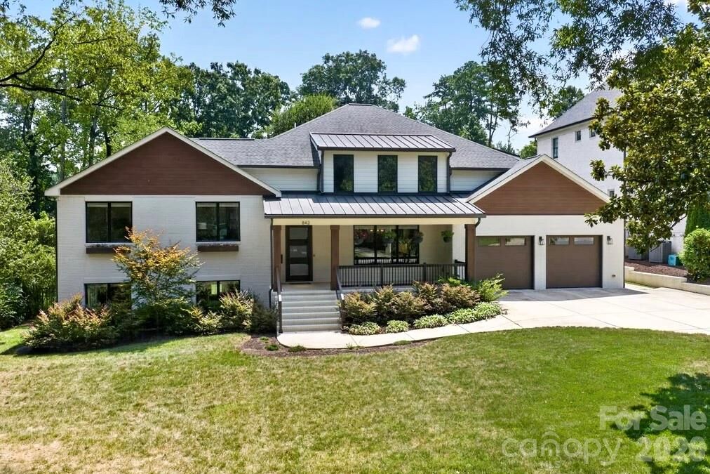 Property Photo:  842 Linda Lane  NC 28211 