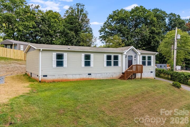 Property Photo:  162 Phillips Valley Road  NC 28754 