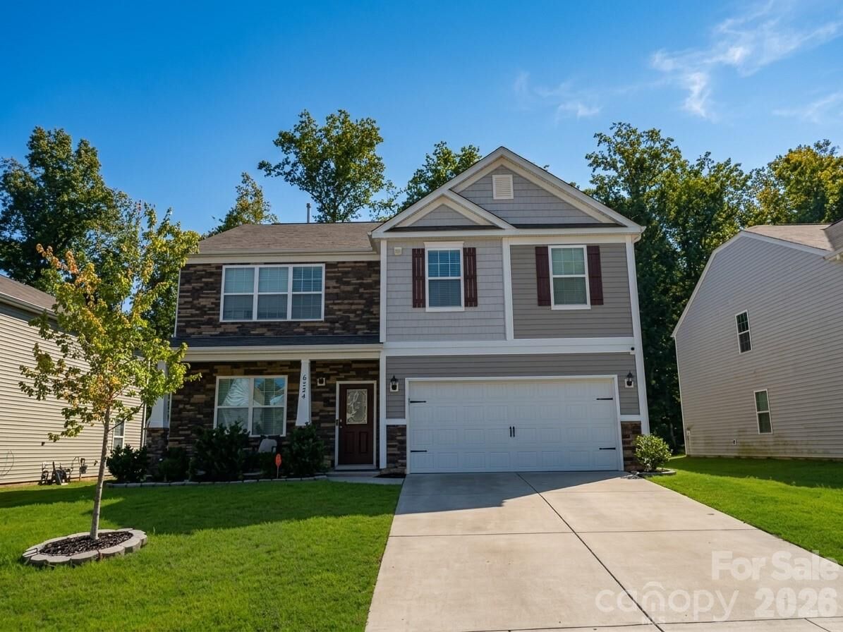 Property Photo:  6204 Ellimar Field Drive  NC 28215 