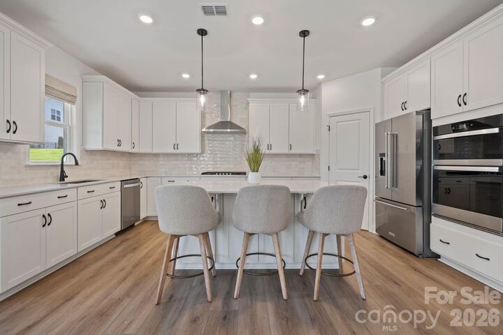 Property Photo:  2027 Waxhaw Crossing Drive  NC 28173 