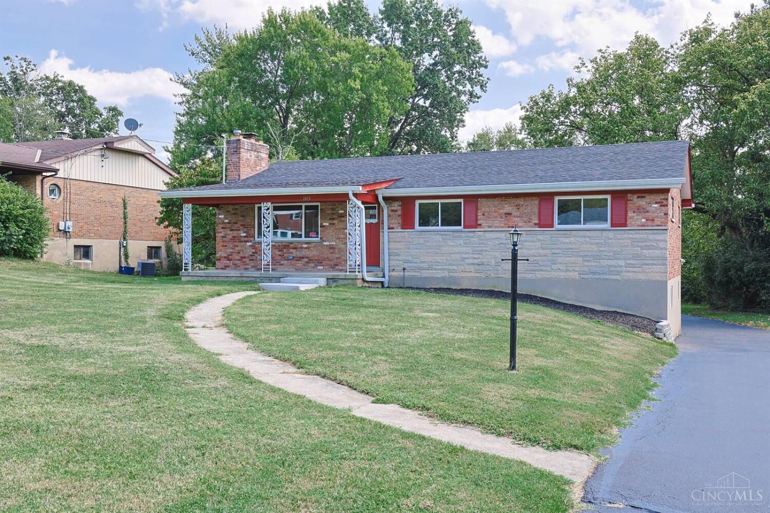 Property Photo: 2079 Arrowood Place OH 45231