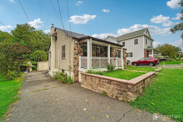 Property Photo:  108 Park Way  NJ 08817 