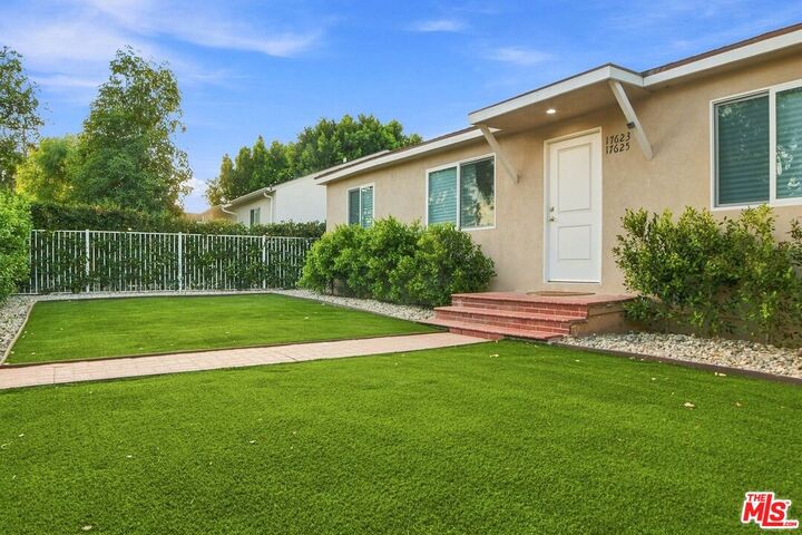 Property Photo: 17623 Burbank Blvd CA 91316