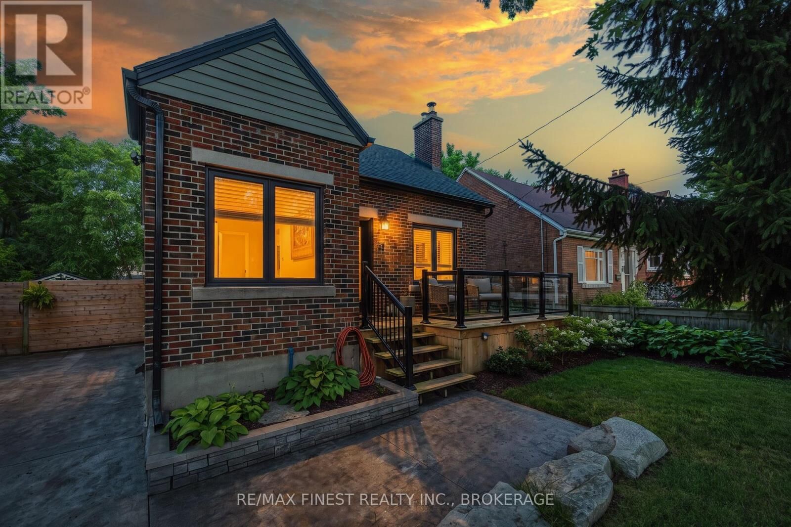 Property Photo: 258 College Street ON K7L 4M2