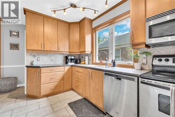 Property Photo:  466 Matthew Brady  ON N8S 3J6 