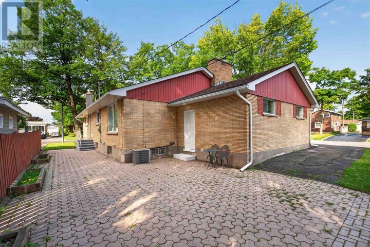 Property Photo:  6 Pinemore Blvd  ON P6B 4E3 