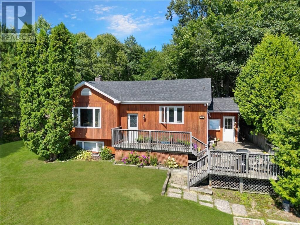 Property Photo:  598 Sunnyside Road  ON P3G 1J6 