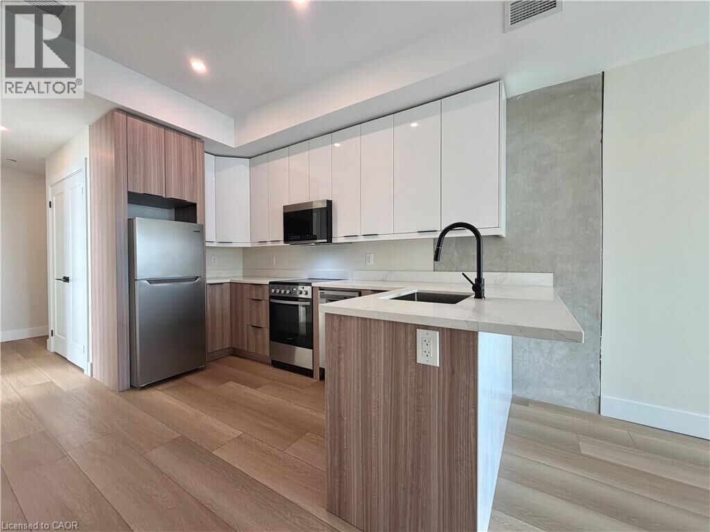 Property Photo:  169 James Street South 804  ON L8P 3A3 