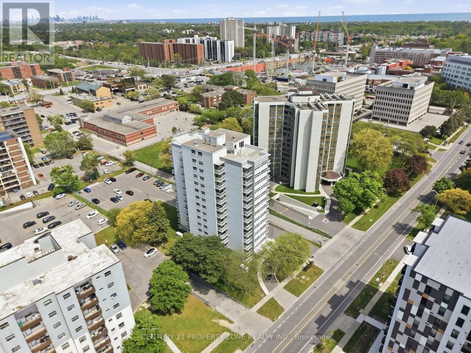 Property Photo:  2345 Confederation Parkway 1103  ON L5B 2H3 