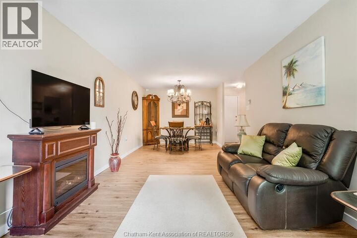 Property Photo:  150 Park Avenue East 211  ON N7M 3V6 