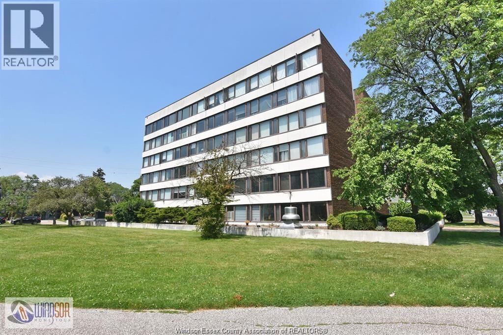 Property Photo:  2144 Pelissier 601  ON N8X 1N4 