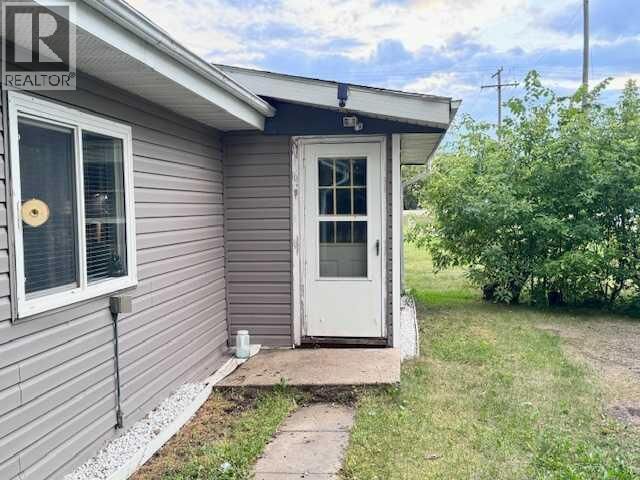 Photo de la propriété:  303 2nd Avenue West  SK S0M 1M0 