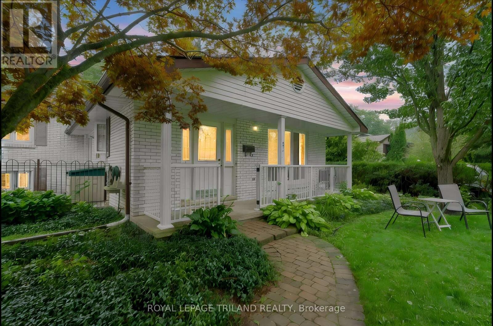Photo de la propriété:  81 Wakefield Crescent  ON N5X 1Z6 