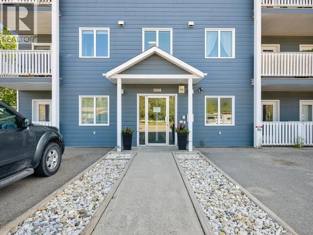 Property Photo: 304-1906 Centennial Street YT Y1A 3Z5