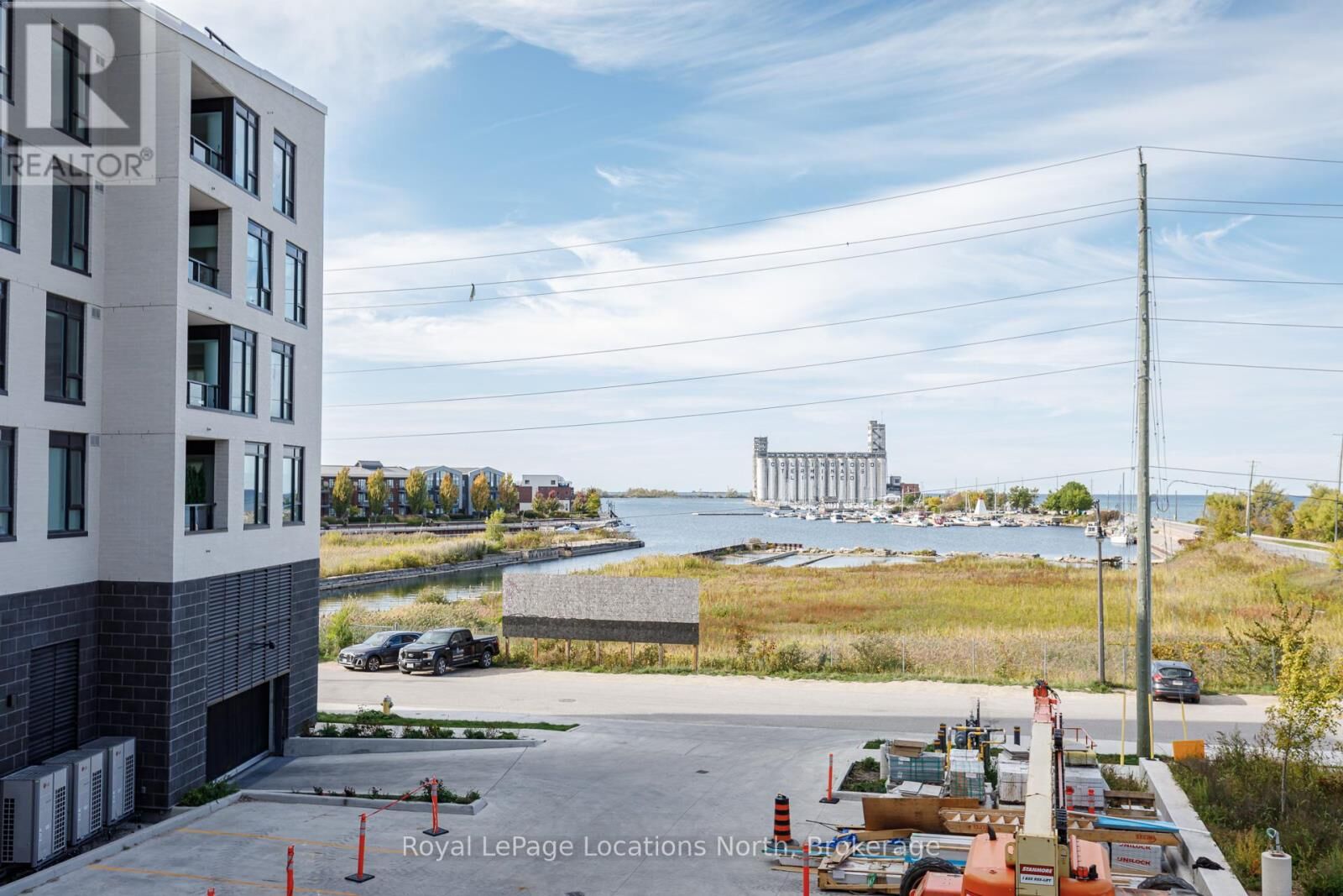 Photo de la propriété:  31 Huron Street 203  ON L9Y 5T7 