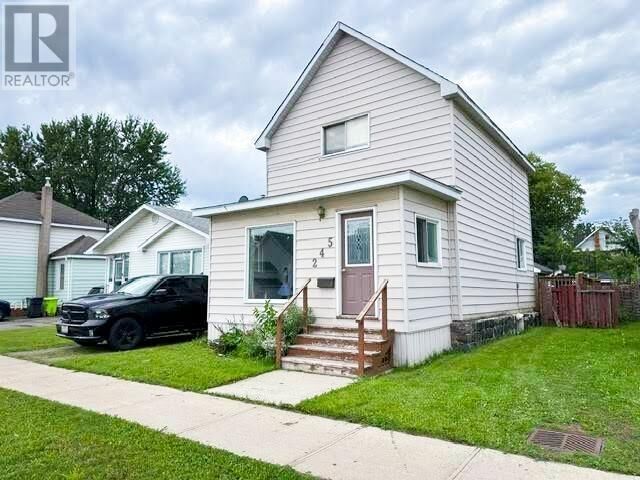 Property Photo:  245 John St  ON P6A 1P4 