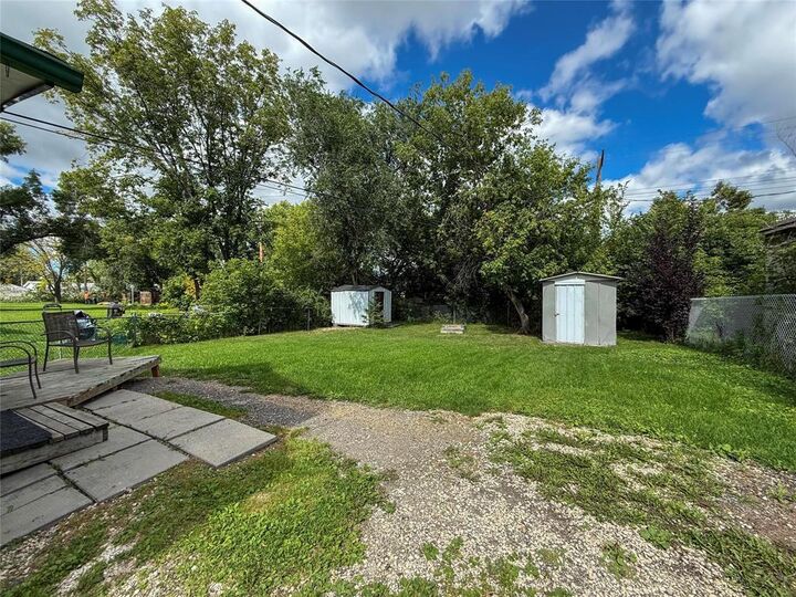 Property Photo: 631 McLean Avenue MB R1A 0V5