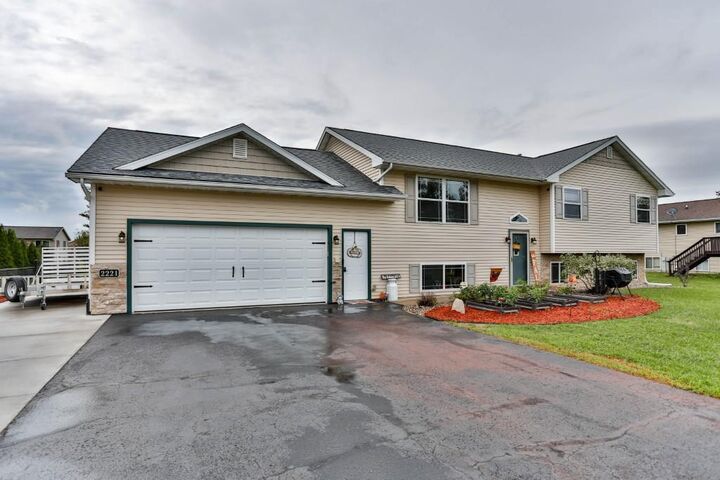 Property Photo:  2221 Conestoga Lane  WI 54455 