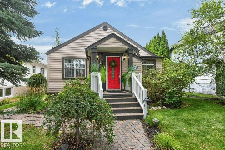 Property Photo:  14031 106 Avenue NW  AB T5N 1B3 