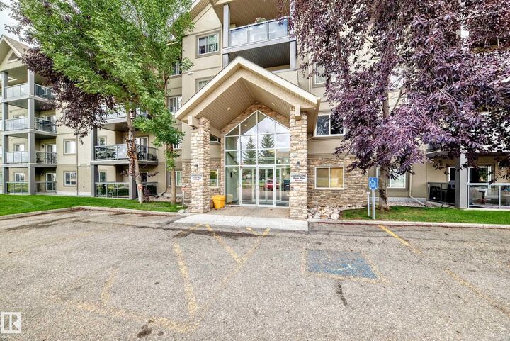 Property Photo: 279 Suder Greens Drive NW 418 AB T5T 6X6