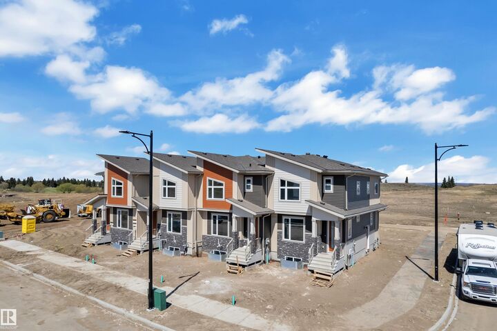 Property Photo: 171 Graybriar Drive AB T7Z 0P3