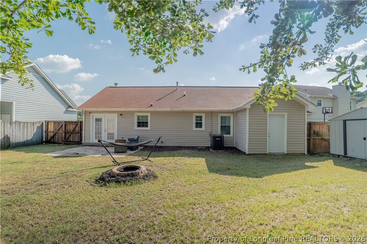 Property Photo:  5652 Pepperbush Drive  NC 28304 