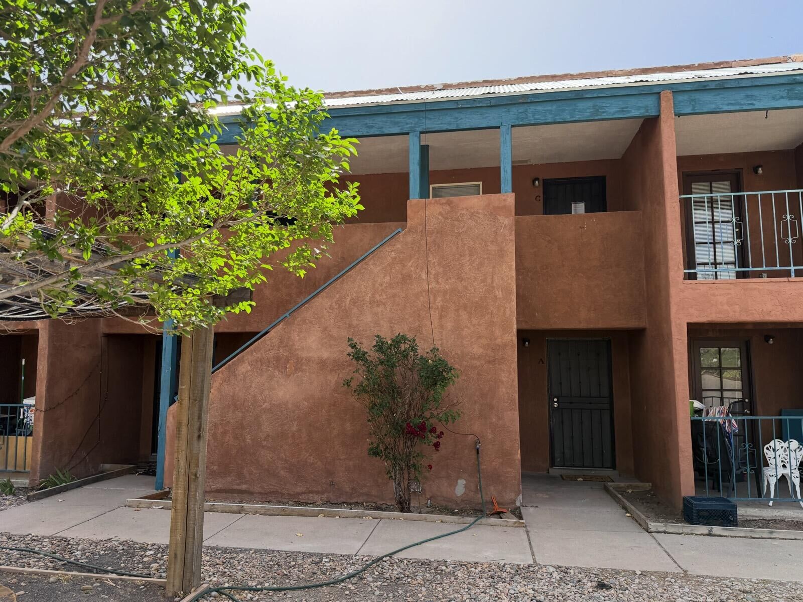 Property Photo:  1815 Girard Boulevard SE  NM 87106 