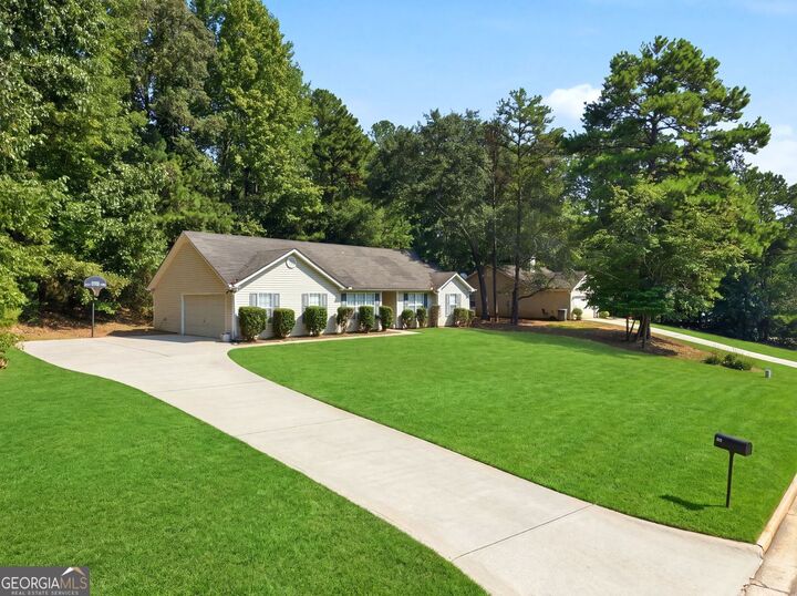 Property Photo: 25 Mountainview Drive GA 30016