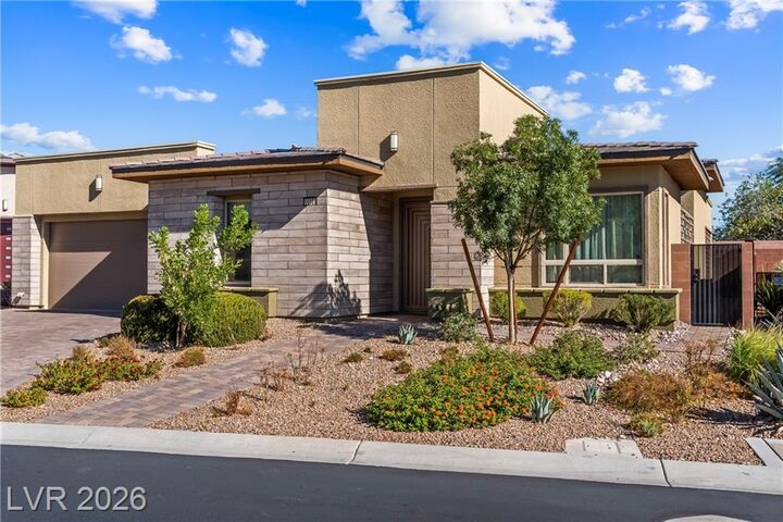 Property Photo: 10028 Regency Square Avenue NV 89148