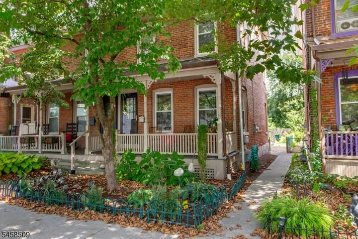 Property Photo: 266 N Union St NJ 08530