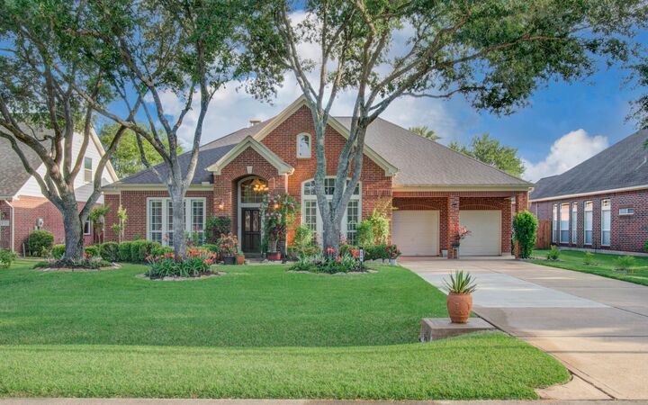 Property Photo:  314 Bridge Crest Boulevard  TX 77082 