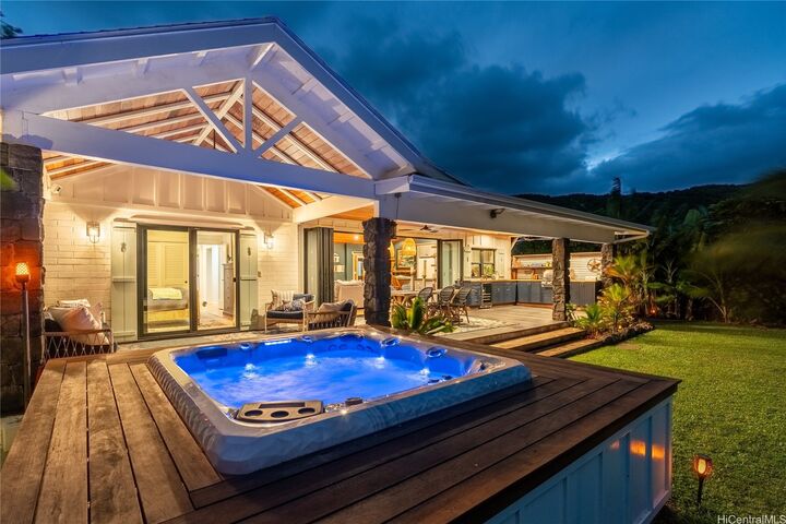 Property Photo:  47-207 Kamehameha Highway  HI 96744 