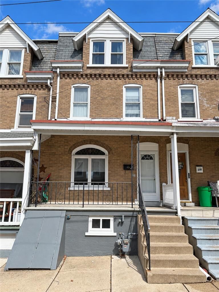 Property Photo: 221 Liberty Street PA 18102