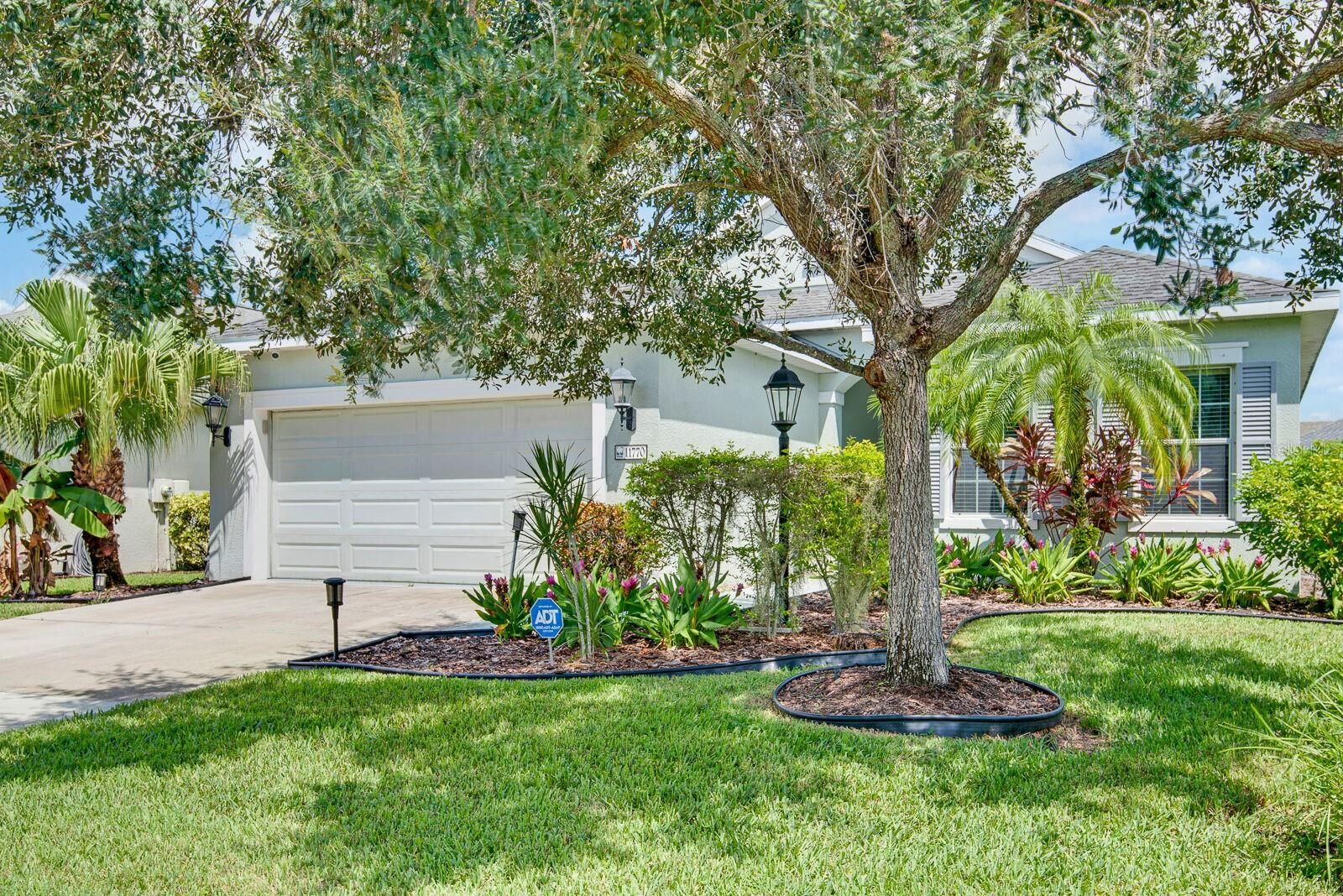 Property Photo:  11770 Fennemore Way  FL 34219 