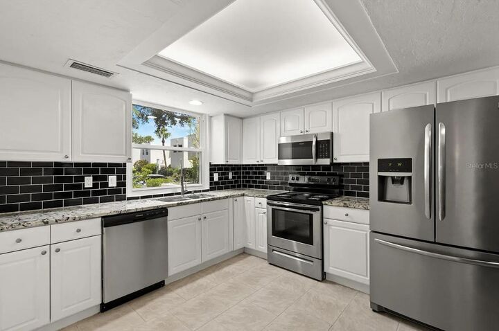 Property Photo: 5084 Marsh Field Road 77 FL 34235