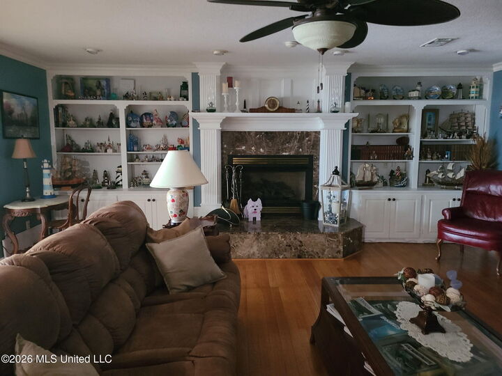 Property Photo:  2330 N Country Club Lane  MS 39532 