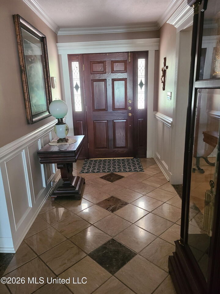 Property Photo: 2330 N Country Club Lane MS 39532