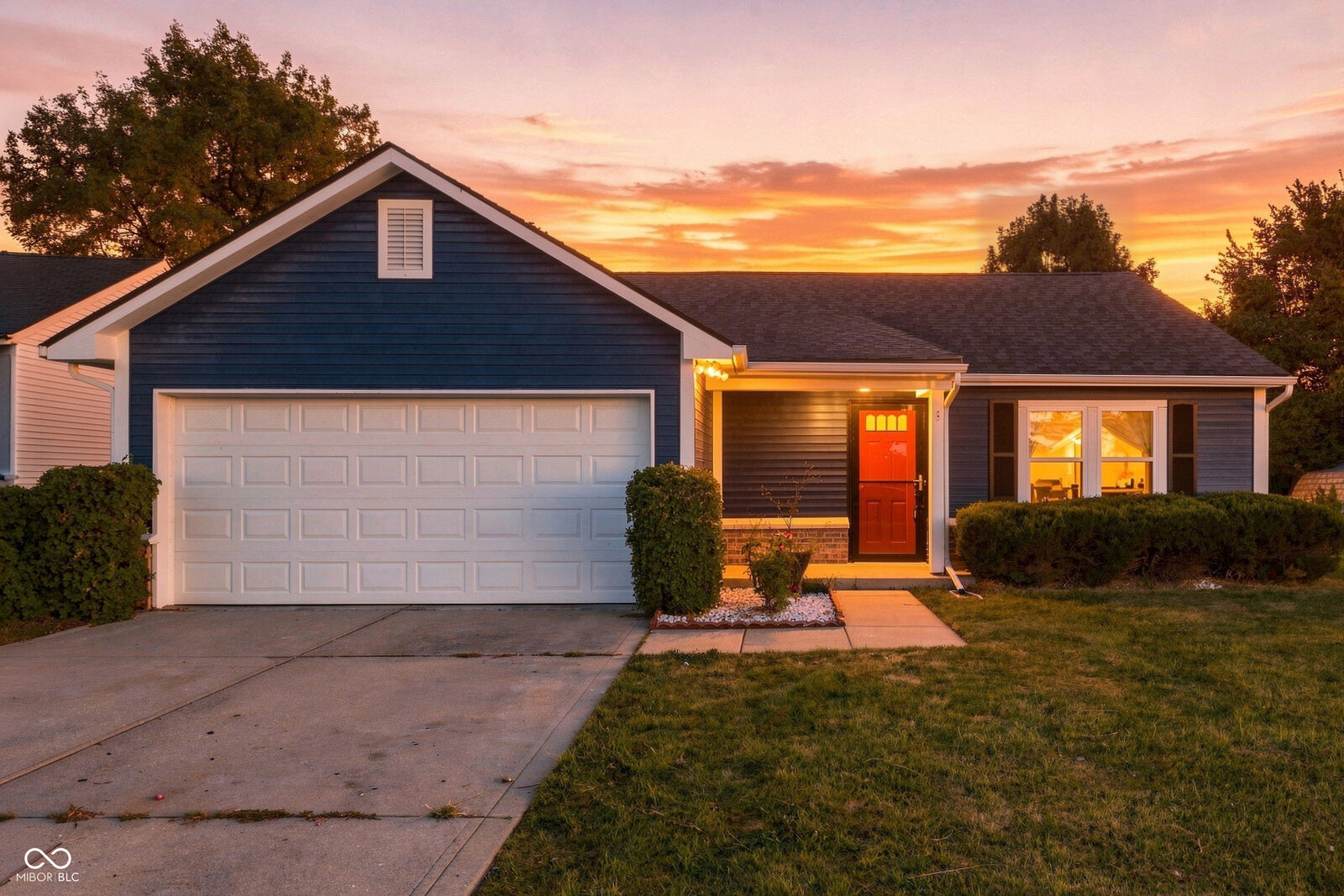 Property Photo:  3026 Briarchase Court  IN 46268 